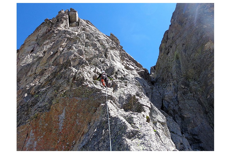 climbing one of the classic routes to one of the most emblematic peaks of the National Park: Pic Peguera